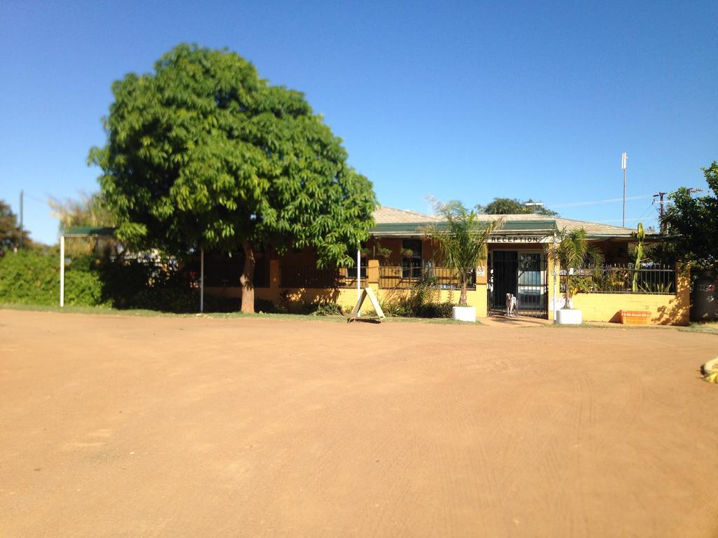 Carnarvon Caravan Park Zewnętrze zdjęcie